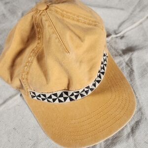 Lost Tan Cap with Black Geometric Band